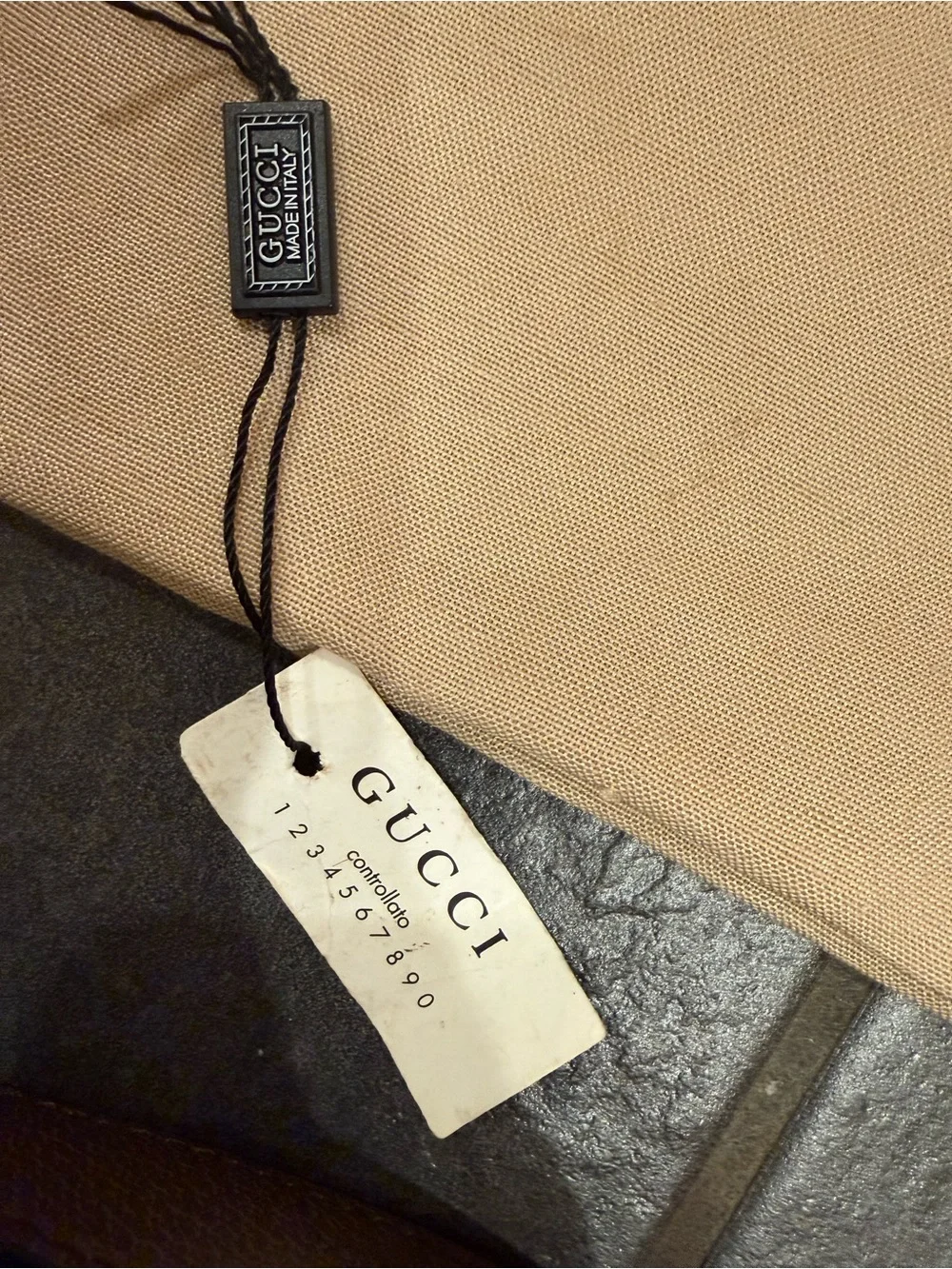 Gucci Neo Vintage GG Supreme Camera Bag Crossbody Messenger 476466